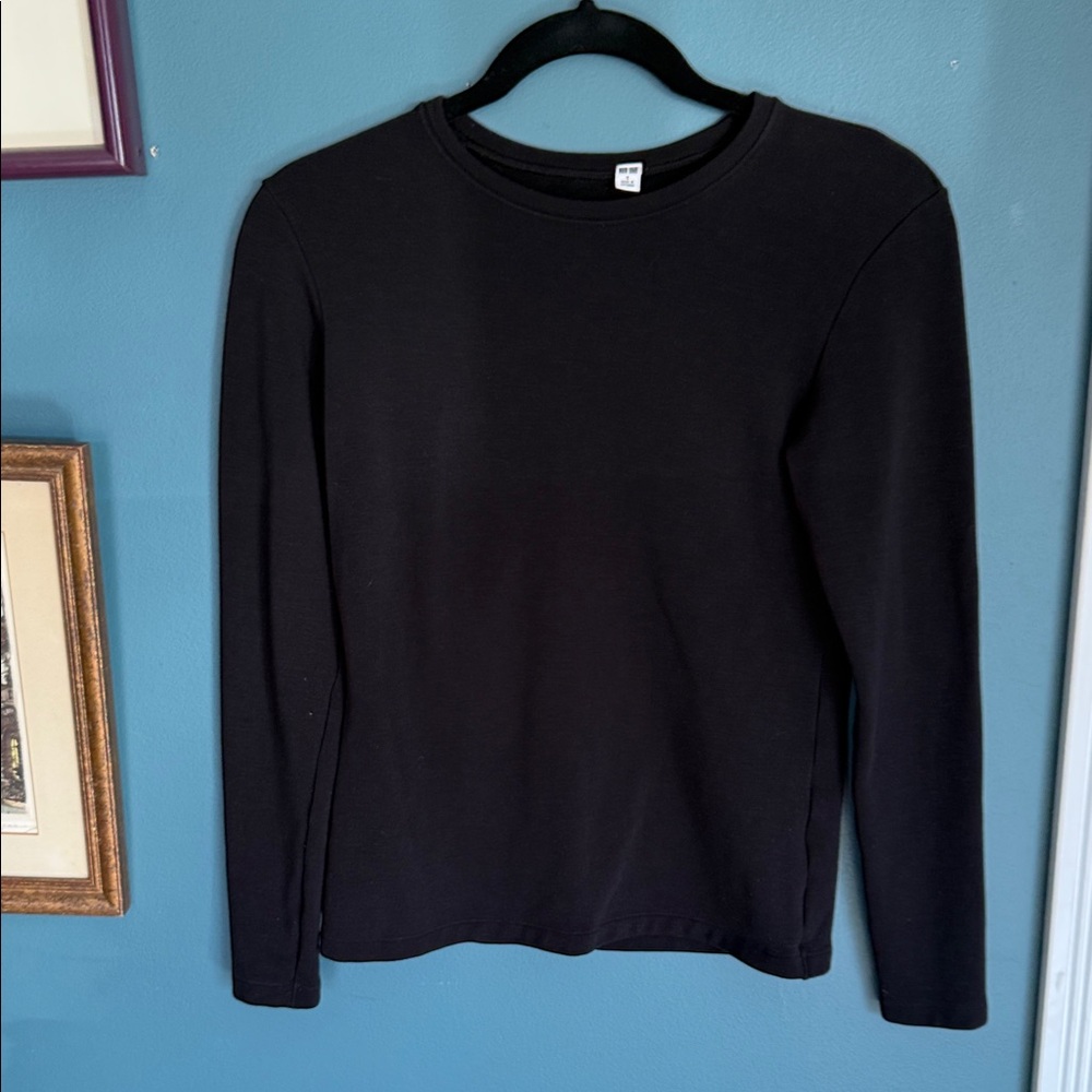 Uniqlo Men's Long Sleeve Crewneck Shirt - Black